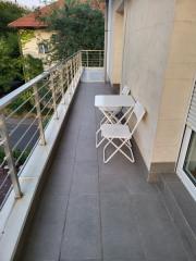 ea_15_resize_813506692