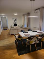 ea_2_resize_369302364