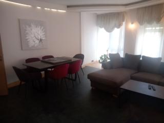 ea_IMG_0d7eb099332ebb701c43a804116bad59_V__1__800x