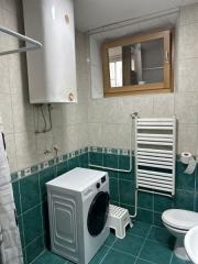 ea_IMG_8eba0577c0ea80654d130feb774c7184_V_450x600